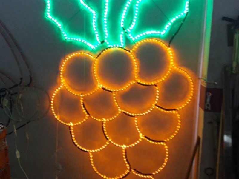 Decoración luces navidad de uvas